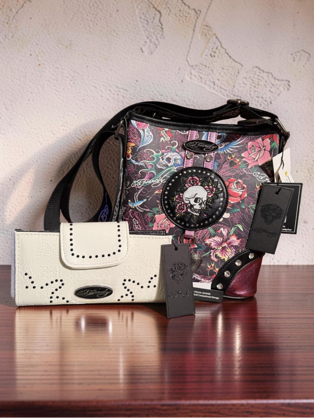Ed Hardy NWT Multicolor Floral Skull Crossbody with White Skull Wallet (P222) - Picture 14 of 14